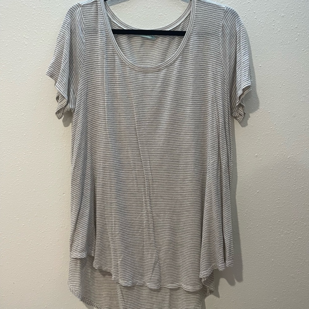 striped t shirt size xl